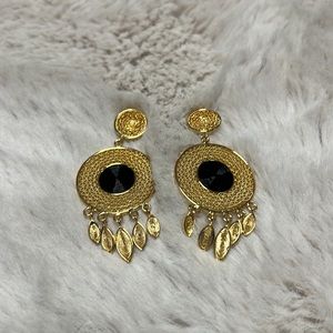 Dangly gold plates earrings